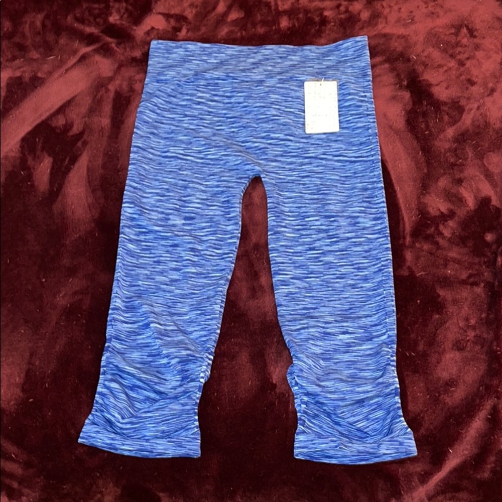 Yoga pants, size large, NWT
